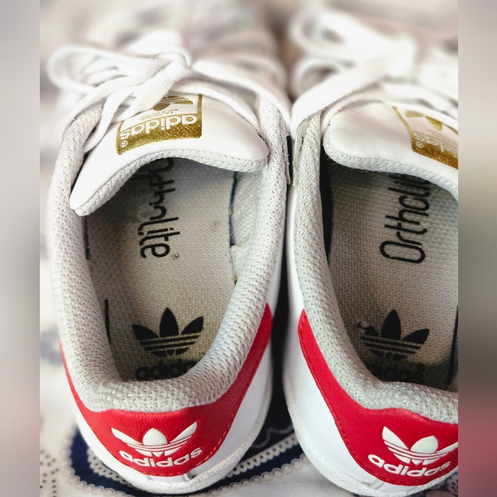 ADIDAS - Picture 10 of 12